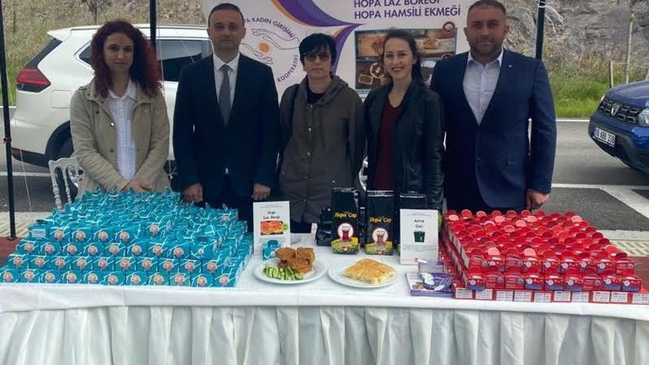 Hopa Laz Böreği ve Hamsili Ekmek Türk Mutfağı Haftası’nda tanıtıldı