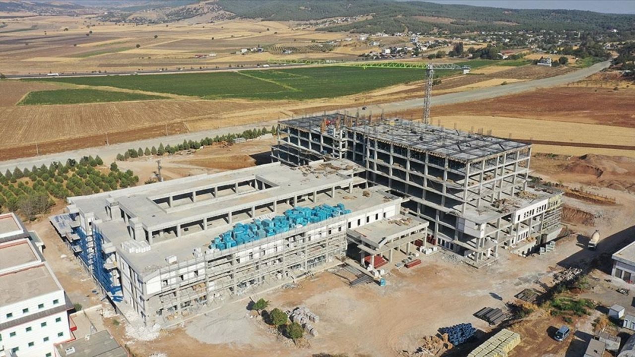 Depremlerin merkez üssü Kahramanmaraş'a 5 yeni hastane yapılacak