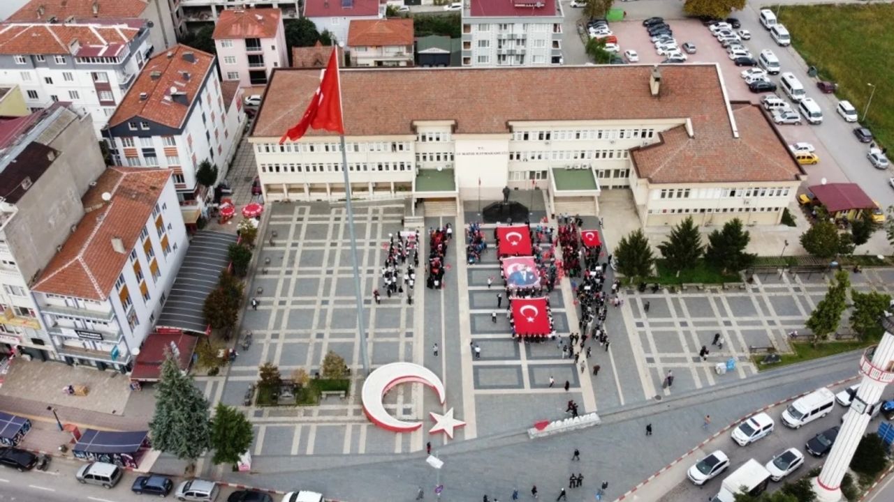 19 Mayıs ilçesinde Cumhuriyet Yürüyüşü gerçekleştirildi