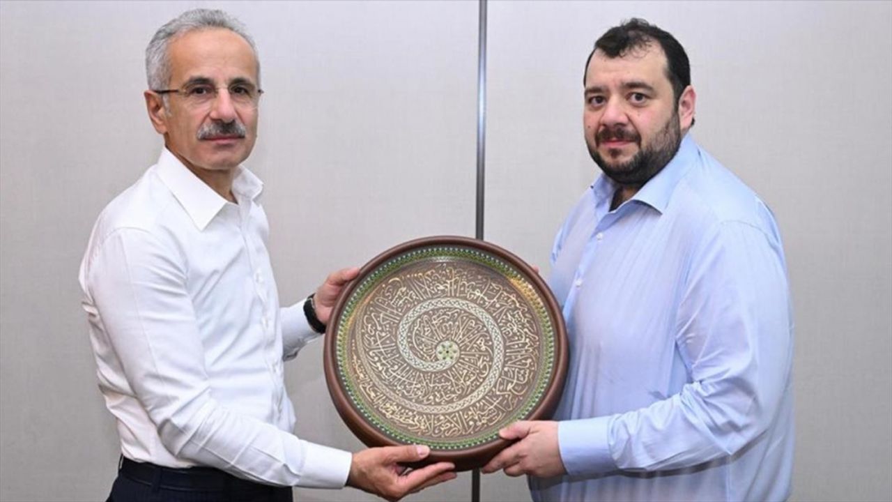 Bakan Uraloğlu, BAE Yatırım Bakanı Al Suwaidi ile bir araya geldi