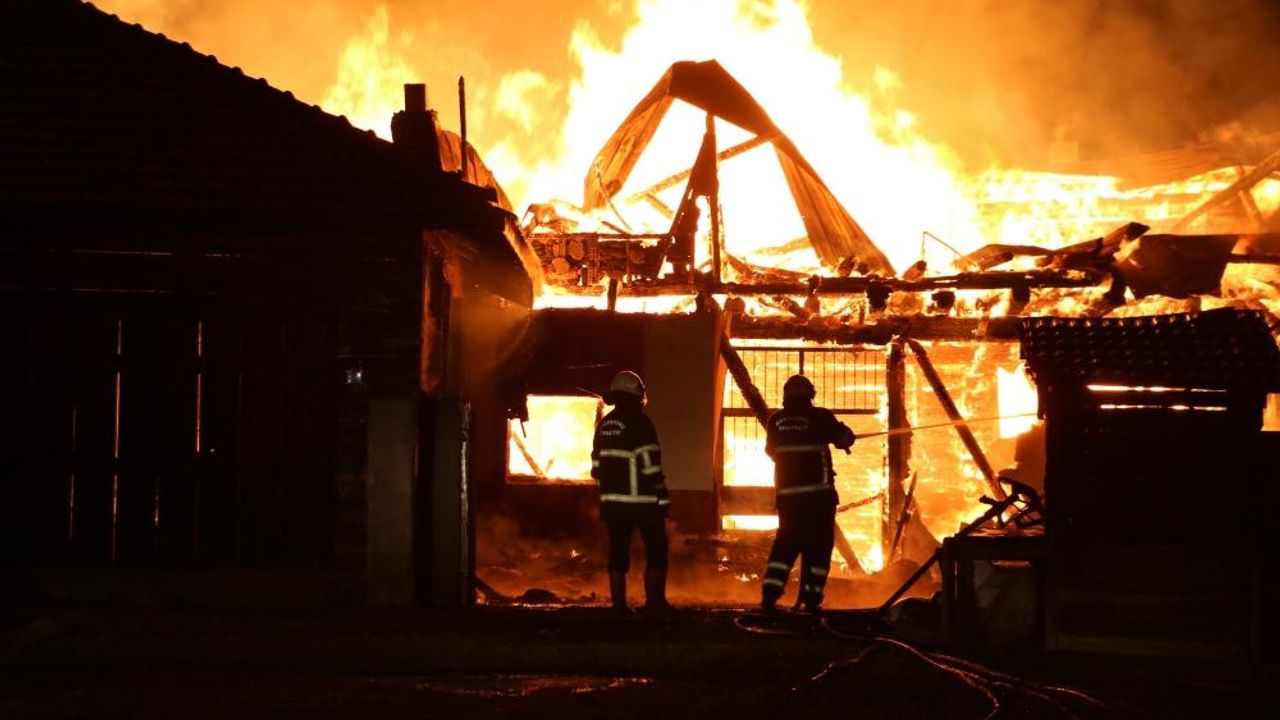 Kastamonu'da yangın ekiplerce söndürüldü