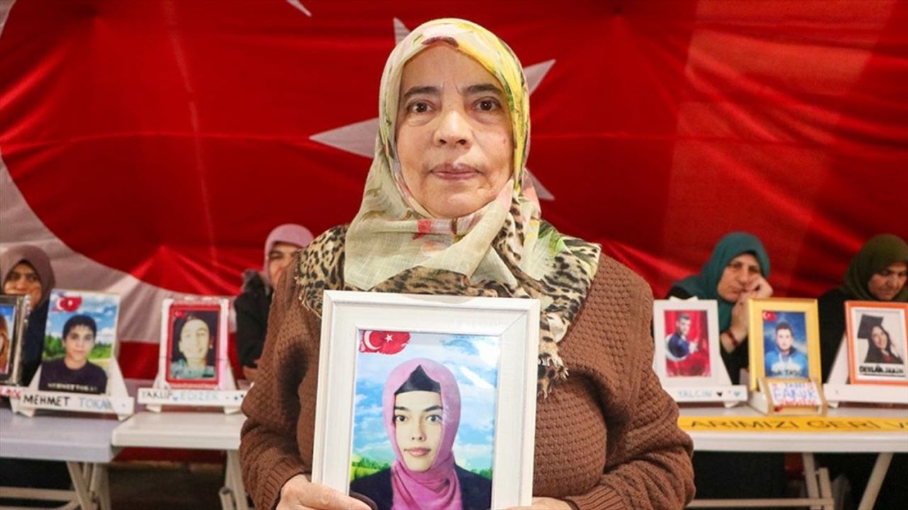 Diyarbakır Anneleri Evlatlarının Yolunu Gözlüyor