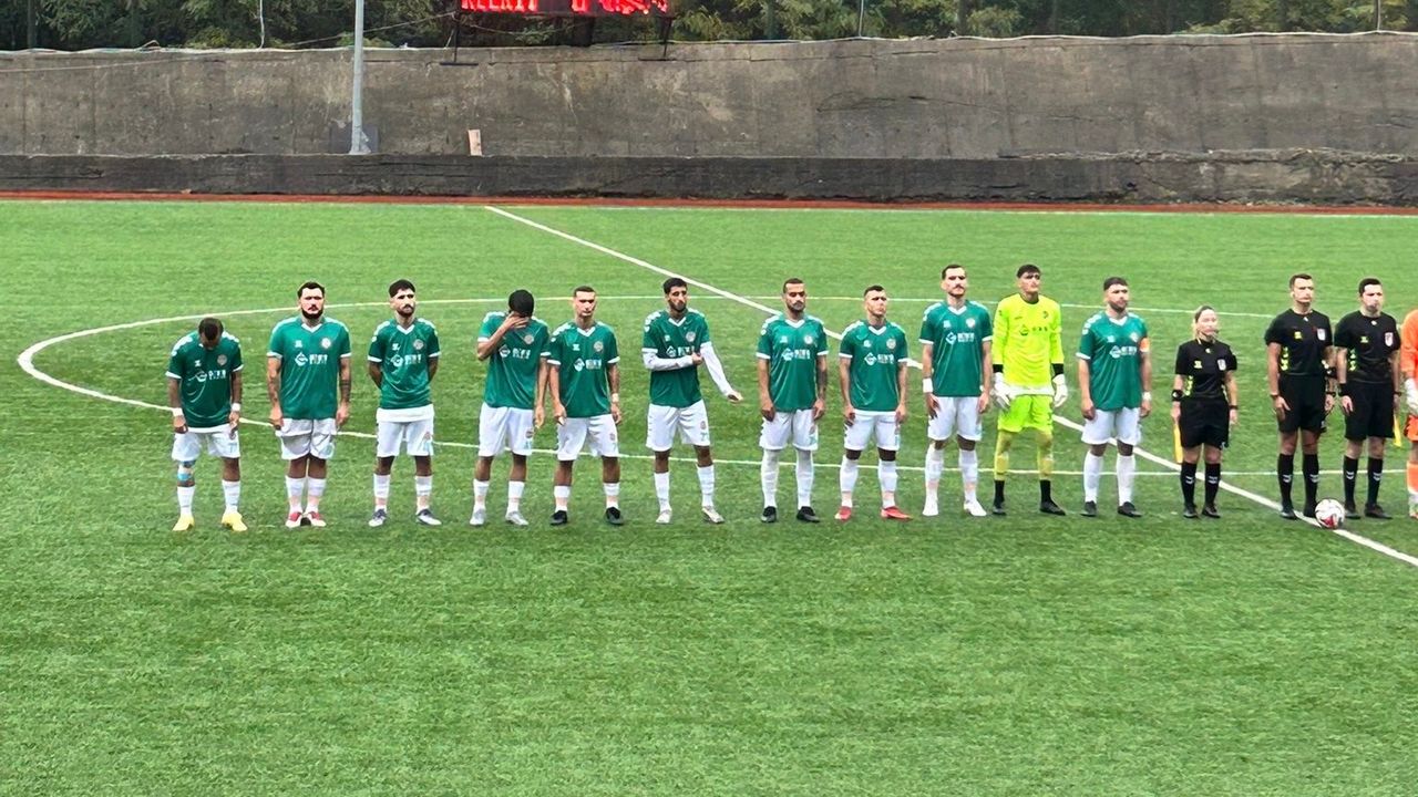 Murgul Belediyespor Kendi Evinde Kazandı