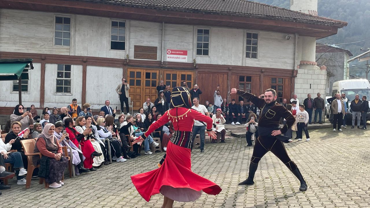 Borçka’nın Sınır Köyü Muratlı, Festivalle Renkleniyor
