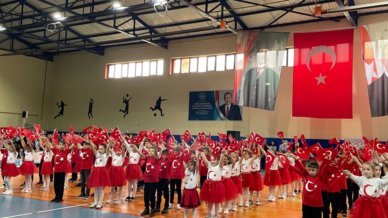 Cumhuriyetin 102. Yılı Coşkuyla Kutlandı