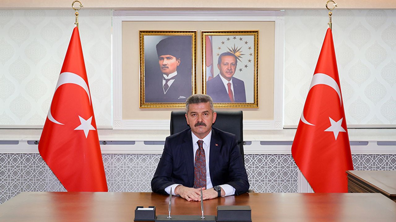 Vali Ergün’den 29 Ekim Cumhuriyet Bayramı Mesajı