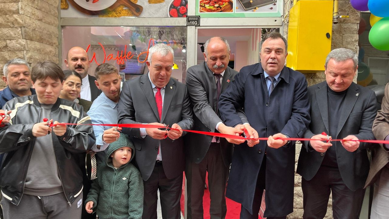 Artvin’de Waffle Art Açıldı