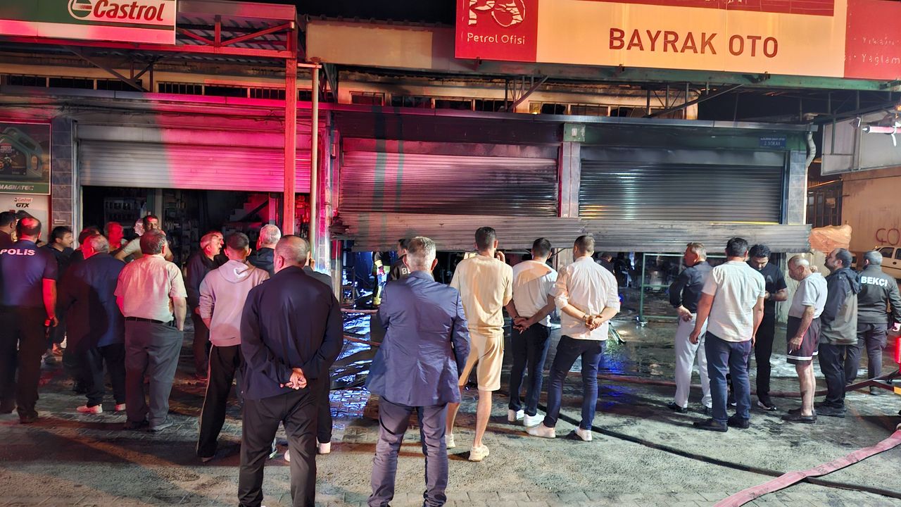Samsun'da oto yıkama dükkanında çıkan yangın söndürüldü