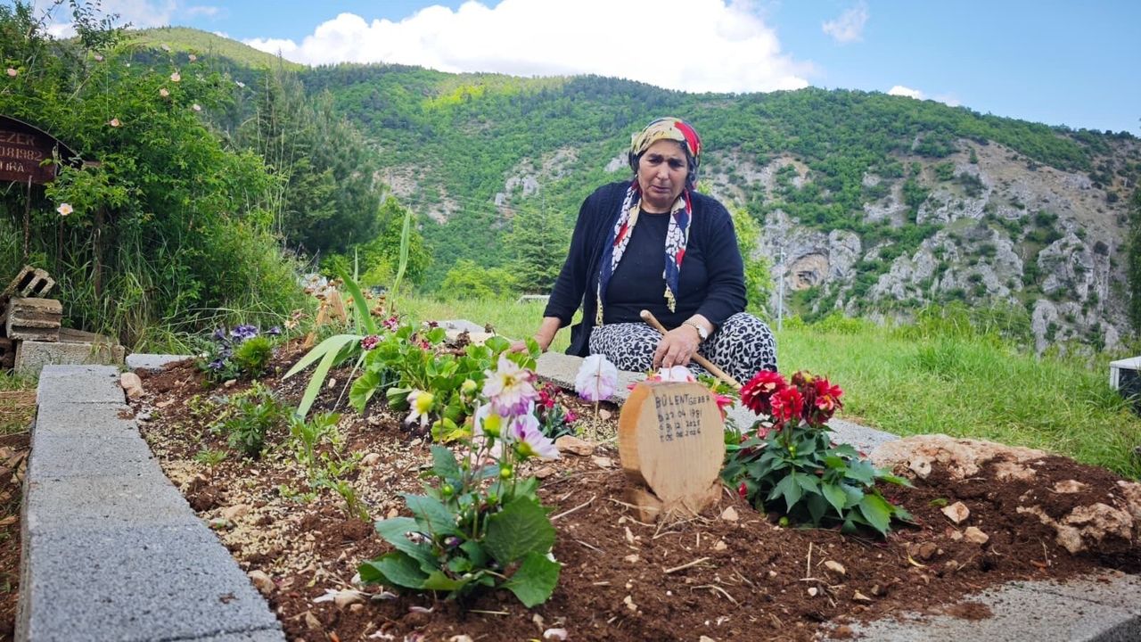 Torunları İçin Hayata Tutunuyor