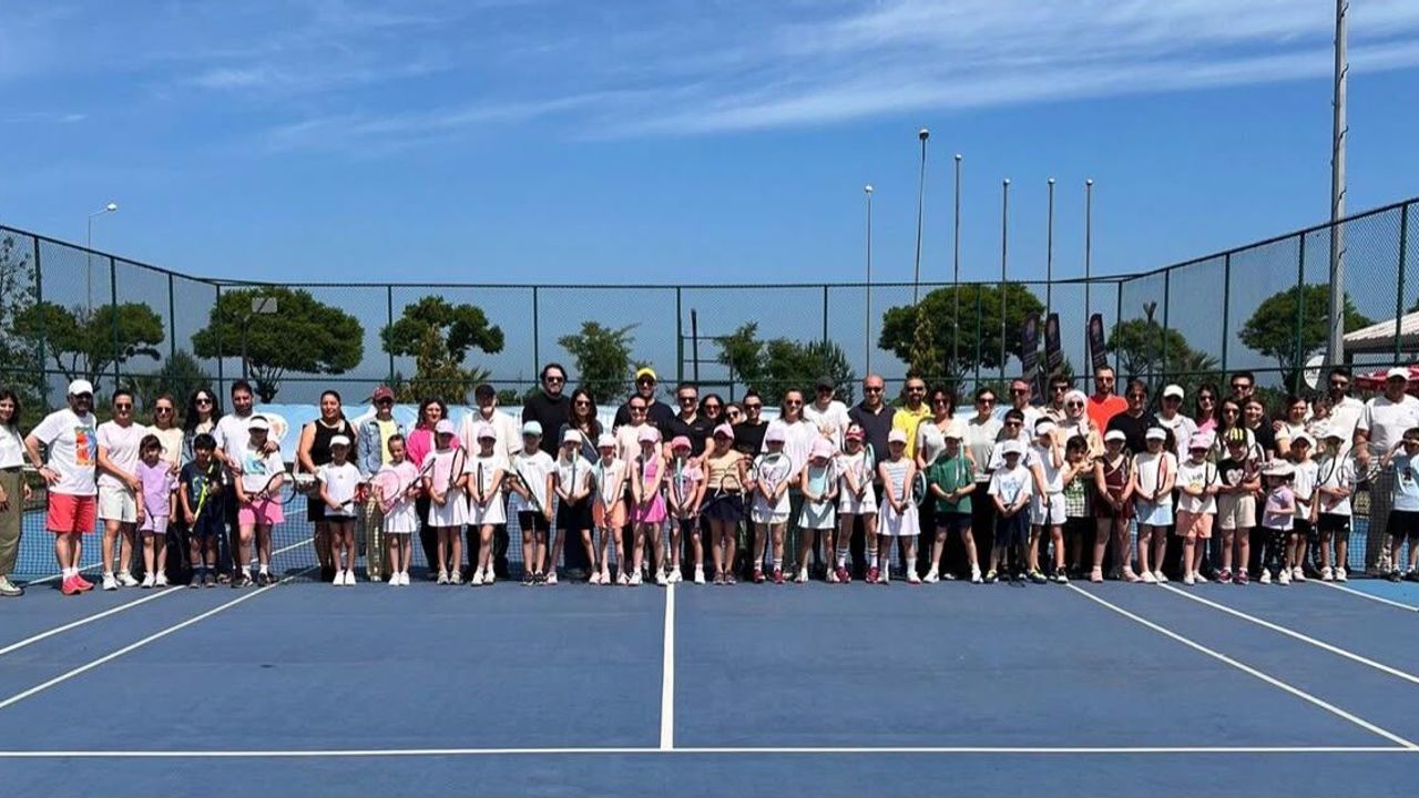 Arhavi’de Tenis Heyecanı
