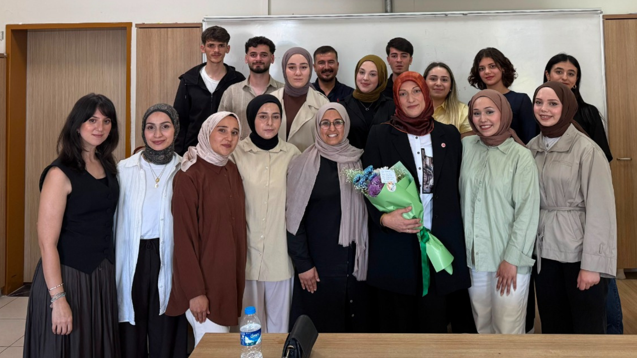 Yerel Yönetimler Dersine Muhtar Konuğu