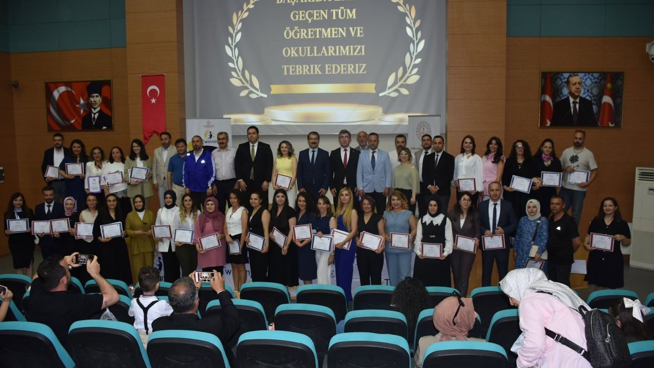 eTwinning’de Başarı Ödülleri Sahiplerini Buldu