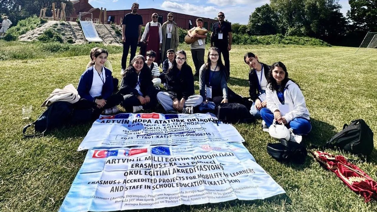 Öğrencilerden Danimarka’da Artvin Rüzgarı