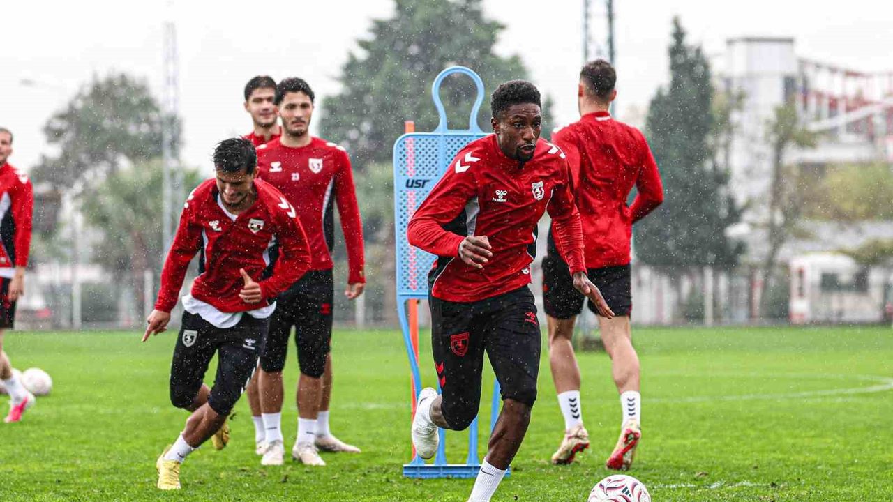 Samsunspor, kötü gidişe Başakşehir FK karşısında dur demek istiyor