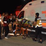 Boyabat'ta otomobille çarpışan motosikletteki 2 kişi yaralandı