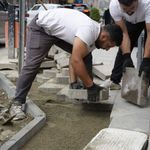 İnönü Caddesi’nde Kaldırımlar Yenileniyor