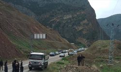 Heyelan nedeniyle kapanan Artvin-Ardanuç kara yolu ulaşıma açıldı