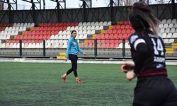 Ragbi Kadın Milli Takımı oyuncusu Ayça Akçınar, olimpiyat hayaliyle çalışıyor