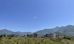 Artvin'de Engelliler Haftası kapsamında yamaç paraşütü etkinliği düzenlendi