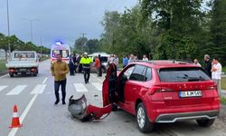 Samsun'da otomobil hafif ticari araca çarptı 2 kişi yaralandı