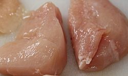 Laboratuvarda üretilen tavuk etinin satışına onay