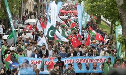 "Mavi Marmara" saldırısının 13. yılı nedeniyle İstanbul'da yürüyüş düzenlendi