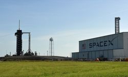 SpaceX uzaya 52 Starlink uydusu fırlattı