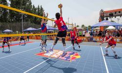 Voleybolu sokaklara taşımayı amaçlayan Red Bull Back Line başladı