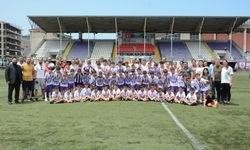 Hopa'da yaz futbol okulu açıldı
