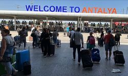 Antalya'ya 1 günde hava yolu ile 99 bin 149 turist geldi