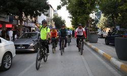 "araç senin yol hepimizin" sloganıyla pedal çevirdiler