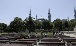 İstanbul'un tarihi ve turistik yerleri bayramın ardından sakin bir gün geçiriyor