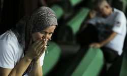 Srebrenitsa soykırımını inkar edenlerin yer aldığı raporu açıkladı