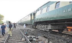 Yolcu treninin raydan çıktığı kazada 22 kişi öldü, 50 kişi yaralandı