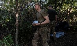 İngiltere, Ukrayna'ya on binlerce top mermisi daha tedarik edecek