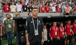 Beşiktaş, olağanüstü genel kurula kadar Burak Yılmaz'la devam edecek