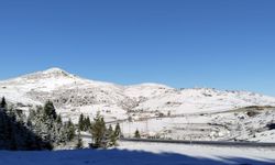 Karadeniz'in yüksek kesimlerine kar yağdı