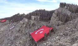 MSB, Mehmetçiğin Davraz Dağı'na tırmanış görüntülerini paylaştı
