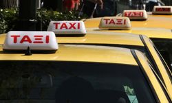 Taksiciler yeni vergi yasasına tepki için grevde