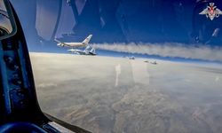 Putin'e BAE’ye seyahat ederken silahlı 4 Rus Su-35 savaş uçağı eşlik etti