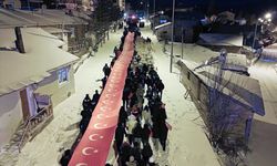 Sarıkamış şehitleri anısına fener alayı düzenlendi