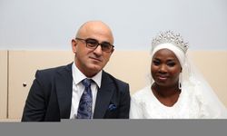 Malili Gelin İle Türk Damat Düzenlenen Törenle Evlendi