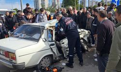Minibüs ile Otomobilin Çarpıştığı Kazada 9 Kişi Yaralandı