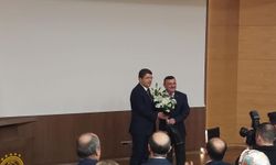 Adalet Bakanı Tunç Kocatepe’yi Çiçeklerle Uğurladı