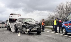 Cip ile Otomobil Çarpıştı 3 Kişi Öldü, 2 Kişi Yaralandı