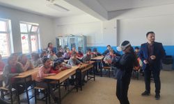 Köy Okulu Öğrencileri Sanal Gerçeklik Gözlüğüyle Tanıştı