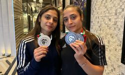 Milli Halterci İkiz Kız Kardeşlerden Madalya Başarısı