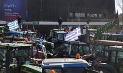 Yunanistan'da Çiftçiler Traktörleriyle Eylem Yaptı