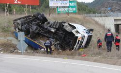 Devrilen Yakıt Tankerinin Sürücüsü Yaralandı