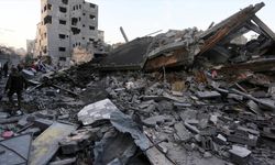 İsrail Ordusu Gazze'de Evleri Hedef Aldı